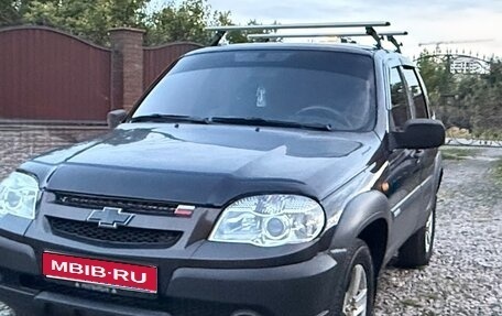 Chevrolet Niva I рестайлинг, 2010 год, 575 000 рублей, 1 фотография