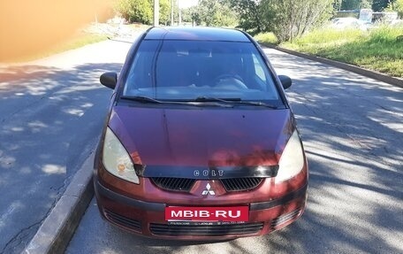 Mitsubishi Colt VI рестайлинг, 2005 год, 240 000 рублей, 1 фотография