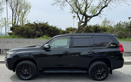 Toyota Land Cruiser Prado 150 рестайлинг 2, 2021 год, 6 000 000 рублей, 3 фотография
