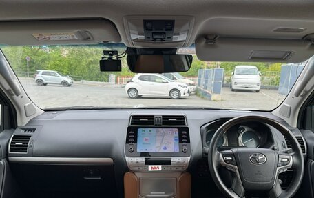 Toyota Land Cruiser Prado 150 рестайлинг 2, 2021 год, 6 000 000 рублей, 9 фотография
