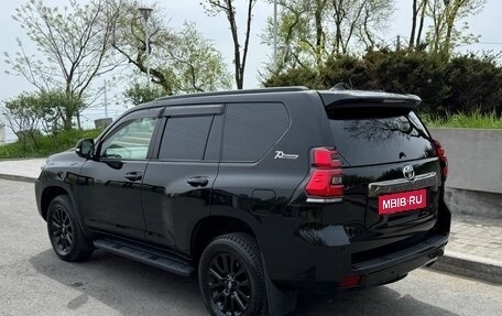 Toyota Land Cruiser Prado 150 рестайлинг 2, 2021 год, 6 000 000 рублей, 6 фотография