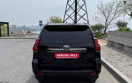 Toyota Land Cruiser Prado 150 рестайлинг 2, 2021 год, 6 000 000 рублей, 5 фотография