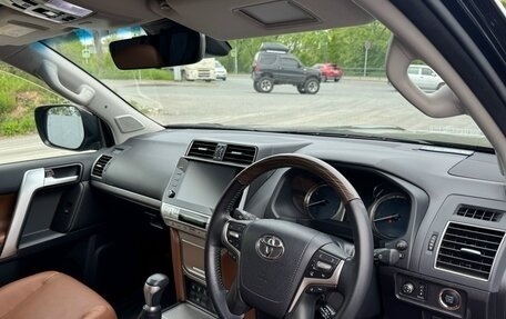 Toyota Land Cruiser Prado 150 рестайлинг 2, 2021 год, 6 000 000 рублей, 11 фотография