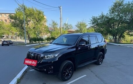 Toyota Land Cruiser Prado 150 рестайлинг 2, 2021 год, 6 000 000 рублей, 8 фотография