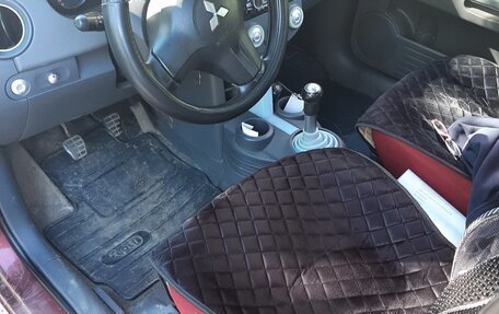 Mitsubishi Colt VI рестайлинг, 2005 год, 240 000 рублей, 8 фотография