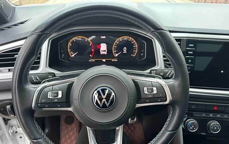 Volkswagen T-Roc I, 2022 год, 1 620 202 рублей, 3 фотография