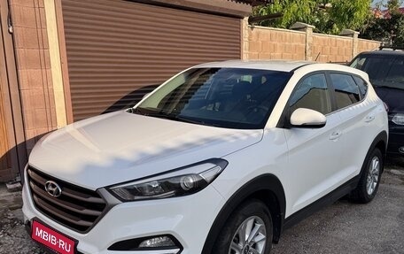 Hyundai Tucson III, 2016 год, 2 000 000 рублей, 1 фотография