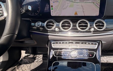 Mercedes-Benz E-Класс, 2020 год, 5 659 000 рублей, 28 фотография