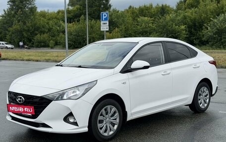 Hyundai Solaris II рестайлинг, 2021 год, 1 543 000 рублей, 3 фотография