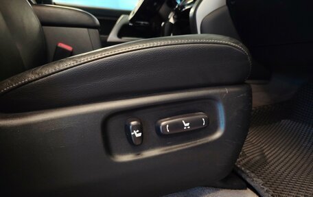 Toyota Land Cruiser 200, 2013 год, 3 036 000 рублей, 8 фотография