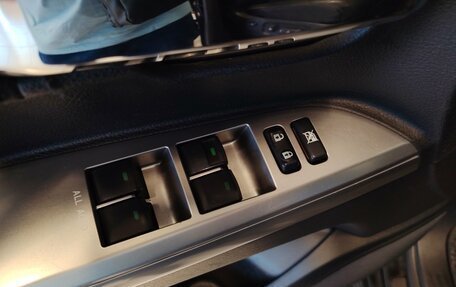 Toyota Land Cruiser 200, 2013 год, 3 036 000 рублей, 11 фотография