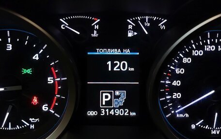 Toyota Land Cruiser 200, 2013 год, 3 036 000 рублей, 22 фотография