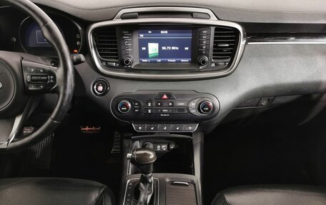 KIA Sorento III Prime рестайлинг, 2017 год, 1 825 000 рублей, 13 фотография
