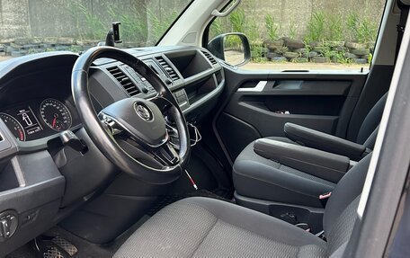 Volkswagen Caravelle T6 рестайлинг, 2019 год, 3 900 000 рублей, 8 фотография