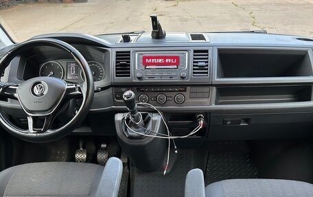 Volkswagen Caravelle T6 рестайлинг, 2019 год, 3 900 000 рублей, 9 фотография