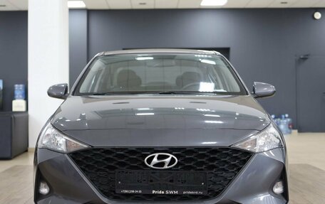 Hyundai Solaris II рестайлинг, 2021 год, 1 720 000 рублей, 5 фотография