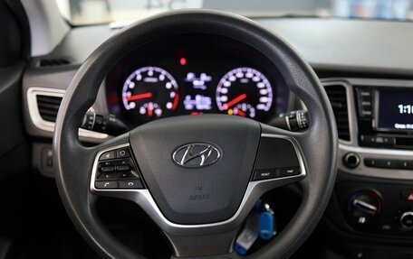 Hyundai Solaris II рестайлинг, 2021 год, 1 720 000 рублей, 11 фотография