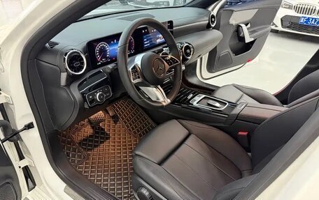 Mercedes-Benz A-Класс, 2023 год, 2 150 000 рублей, 13 фотография