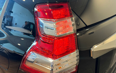 Toyota Land Cruiser Prado 150 рестайлинг 2, 2017 год, 4 000 500 рублей, 8 фотография