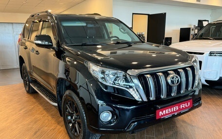 Toyota Land Cruiser Prado 150 рестайлинг 2, 2017 год, 4 000 500 рублей, 3 фотография