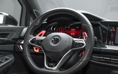 Volkswagen Golf VIII, 2022 год, 1 689 000 рублей, 13 фотография