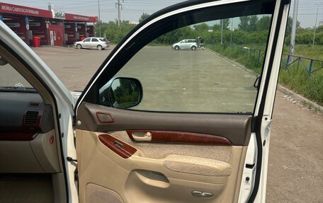 Toyota Land Cruiser Prado 120 рестайлинг, 2004 год, 1 650 000 рублей, 13 фотография