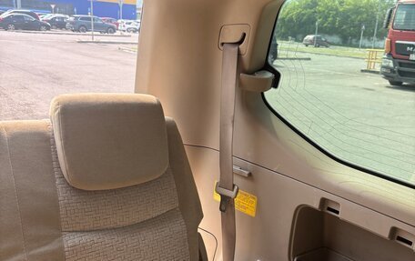 Toyota Land Cruiser Prado 120 рестайлинг, 2004 год, 1 650 000 рублей, 20 фотография