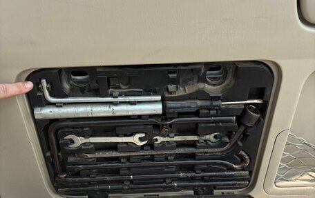 Toyota Land Cruiser Prado 120 рестайлинг, 2004 год, 1 650 000 рублей, 23 фотография