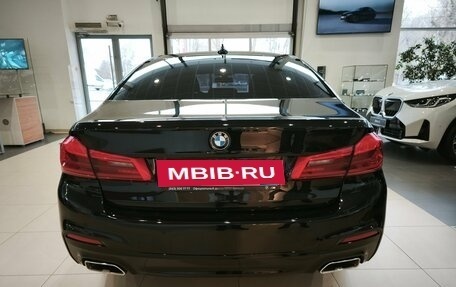 BMW 5 серия, 2017 год, 3 600 000 рублей, 7 фотография