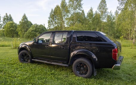 Nissan Navara (Frontier), 2011 год, 1 590 000 рублей, 3 фотография