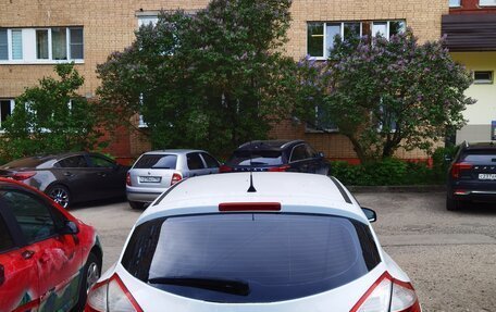 Renault Megane III, 2013 год, 450 000 рублей, 2 фотография