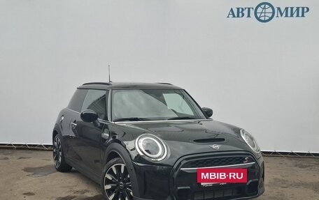 MINI Hatch, 2021 год, 3 050 000 рублей, 3 фотография