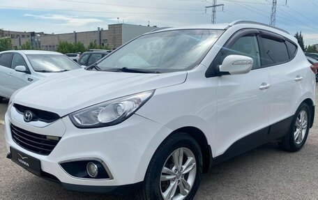 Hyundai ix35 I рестайлинг, 2011 год, 910 000 рублей, 3 фотография
