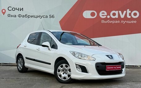 Peugeot 308 II, 2011 год, 799 000 рублей, 3 фотография