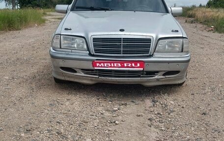 Mercedes-Benz C-Класс, 1998 год, 430 000 рублей, 1 фотография