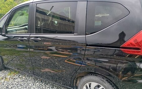 Honda Freed II, 2020 год, 1 600 000 рублей, 2 фотография