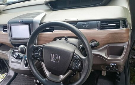 Honda Freed II, 2020 год, 1 600 000 рублей, 10 фотография