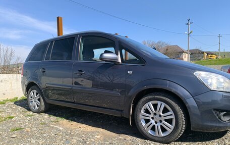 Opel Zafira B, 2008 год, 440 000 рублей, 2 фотография