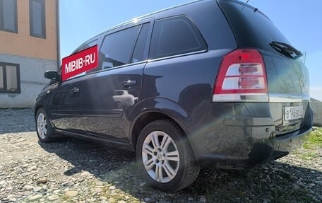 Opel Zafira B, 2008 год, 440 000 рублей, 5 фотография