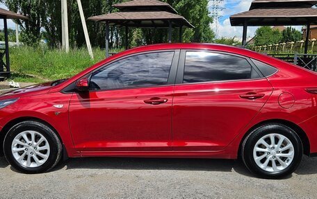 Hyundai Solaris II рестайлинг, 2021 год, 1 665 000 рублей, 8 фотография