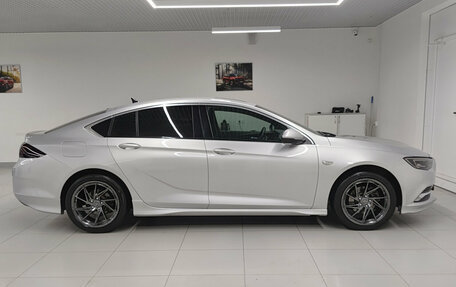 Opel Insignia II рестайлинг, 2019 год, 1 900 000 рублей, 8 фотография