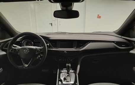 Opel Insignia II рестайлинг, 2019 год, 1 900 000 рублей, 18 фотография