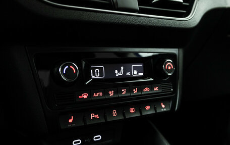 Volkswagen Polo VI (EU Market), 2021 год, 1 875 000 рублей, 17 фотография
