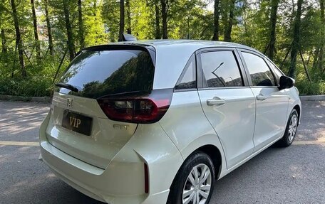 Honda Fit, 2023 год, 1 200 000 рублей, 6 фотография