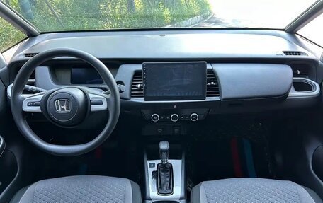 Honda Fit, 2023 год, 1 200 000 рублей, 8 фотография