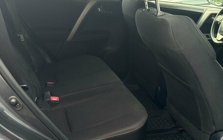 Toyota RAV4, 2015 год, 1 800 000 рублей, 20 фотография