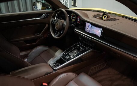 Porsche 911, 2022 год, 25 440 000 рублей, 29 фотография