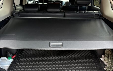 Mitsubishi Outlander III рестайлинг 3, 2016 год, 1 650 000 рублей, 10 фотография