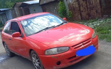 Mitsubishi Mirage VI рестайлинг, 1998 год, 120 000 рублей, 2 фотография