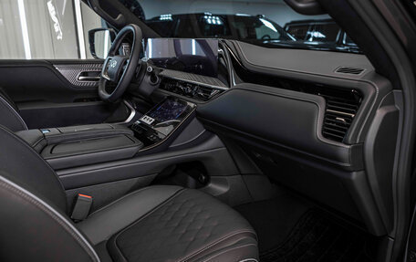 Infiniti QX80, 2026 год, 16 713 885 рублей, 25 фотография